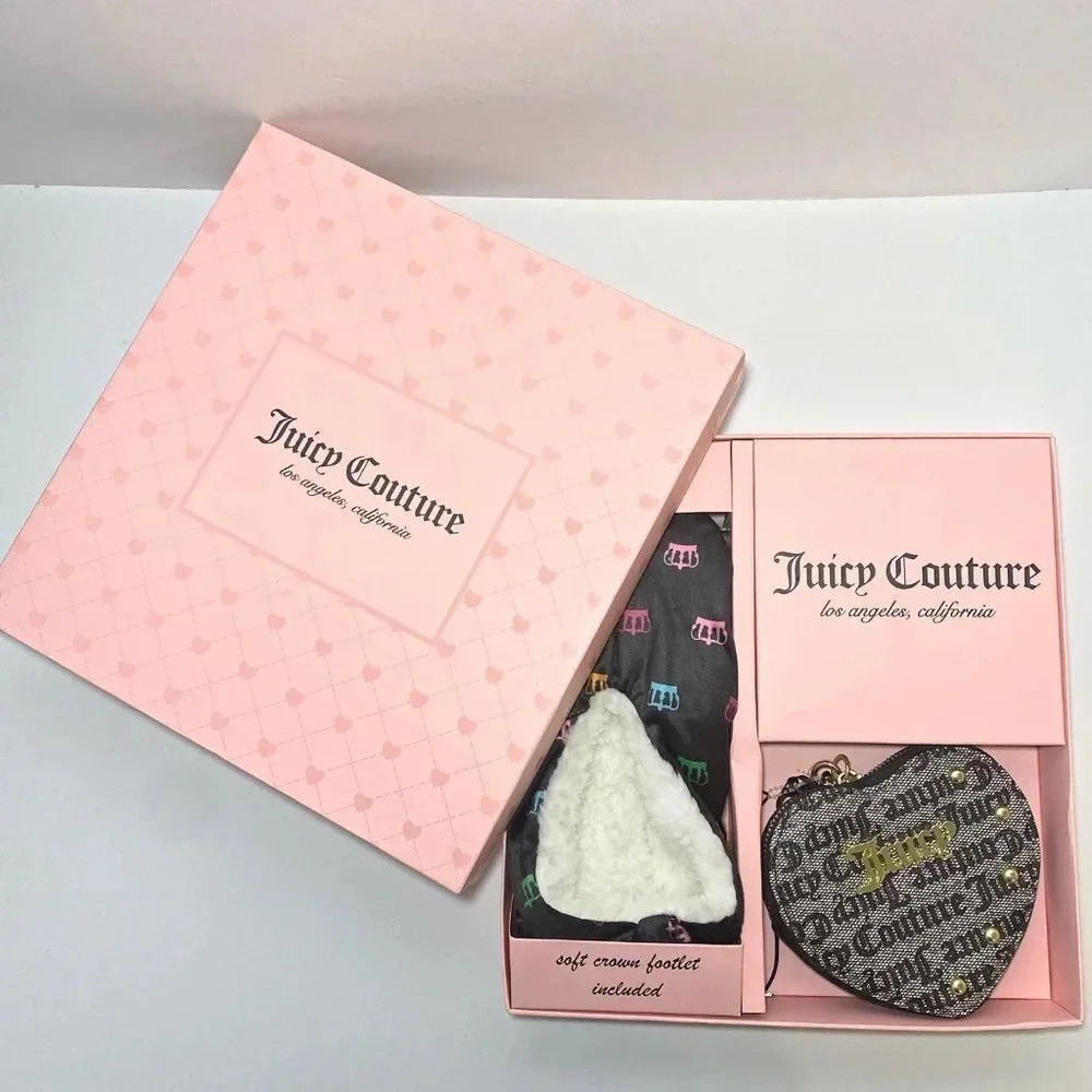 Juicy Couture Logo Print Heart Wristlet Bag & Crown Print Slippers Footies Set - Picture 4 of 5